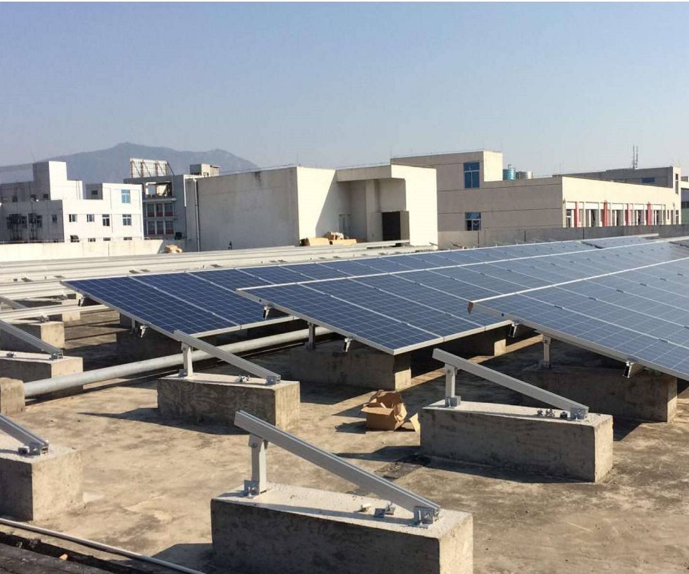 Montagem solar em telhado plano 1MW